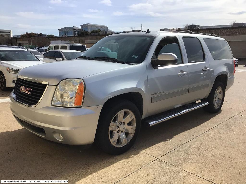 used 2013 GMC Yukon XL car, priced at $15,500