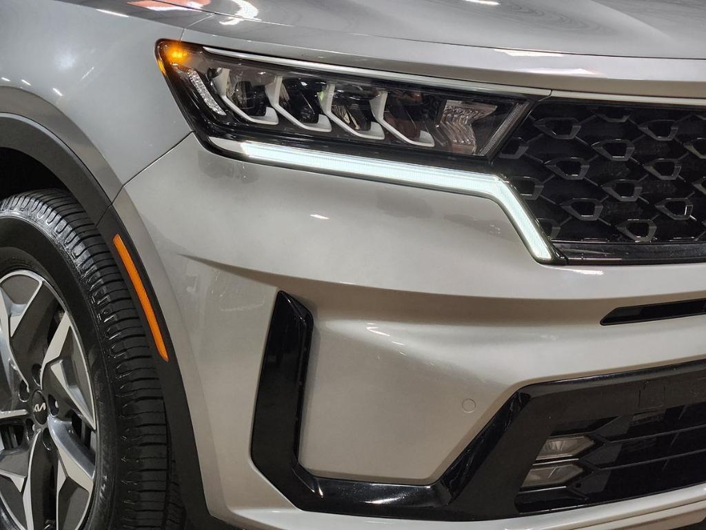 used 2022 Kia Sorento Hybrid car, priced at $22,933