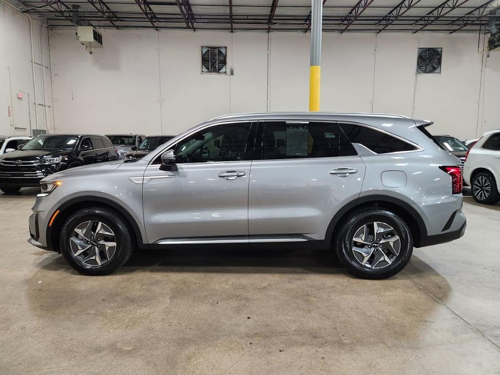 used 2022 Kia Sorento Hybrid car, priced at $22,933
