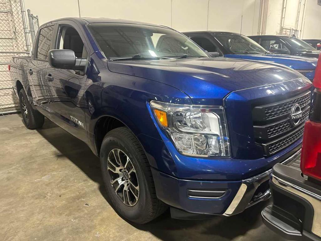 used 2023 Nissan Titan car