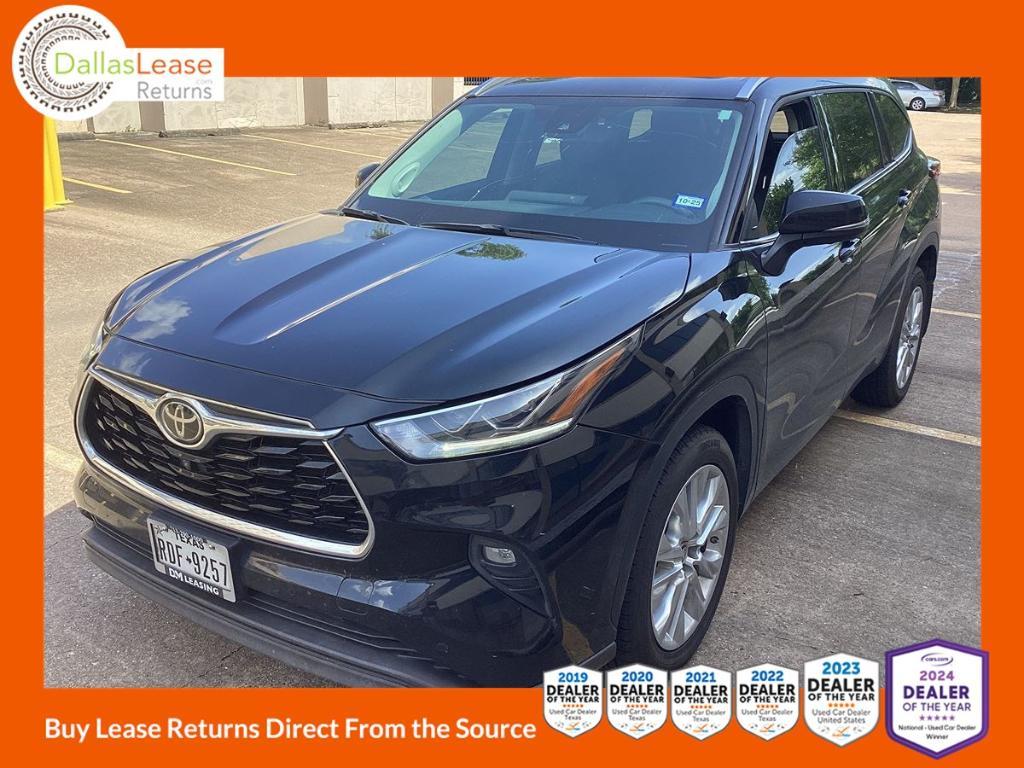 used 2021 Toyota Highlander car, priced at $32,637
