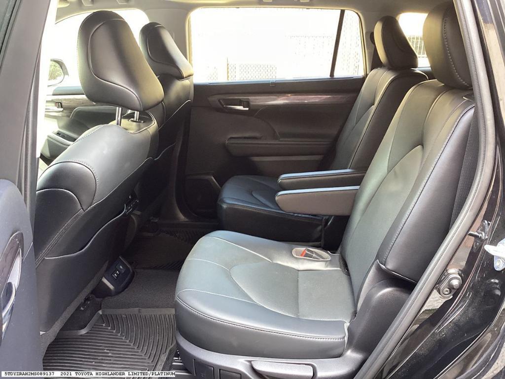 used 2021 Toyota Highlander car, priced at $32,637