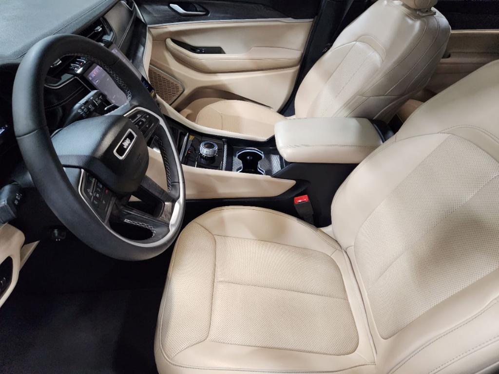 used 2024 Jeep Grand Cherokee L car, priced at $34,900