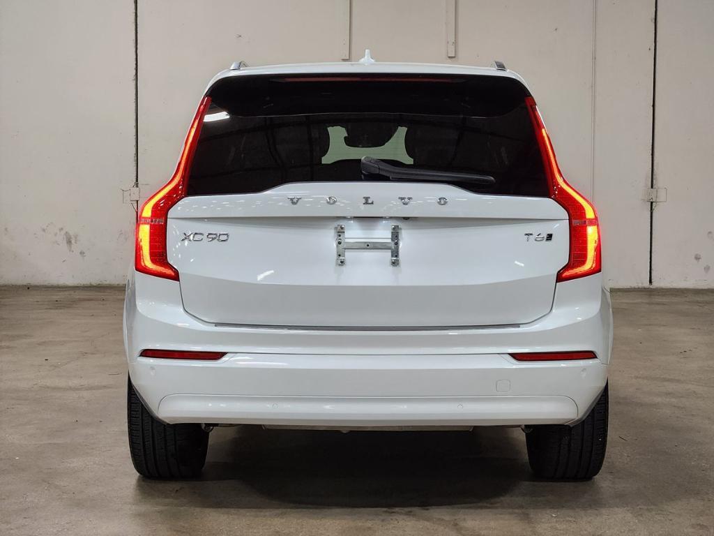 used 2022 Volvo XC90 car, priced at $33,793