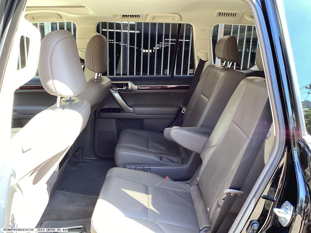 used 2019 Lexus GX 460 car, priced at $35,581