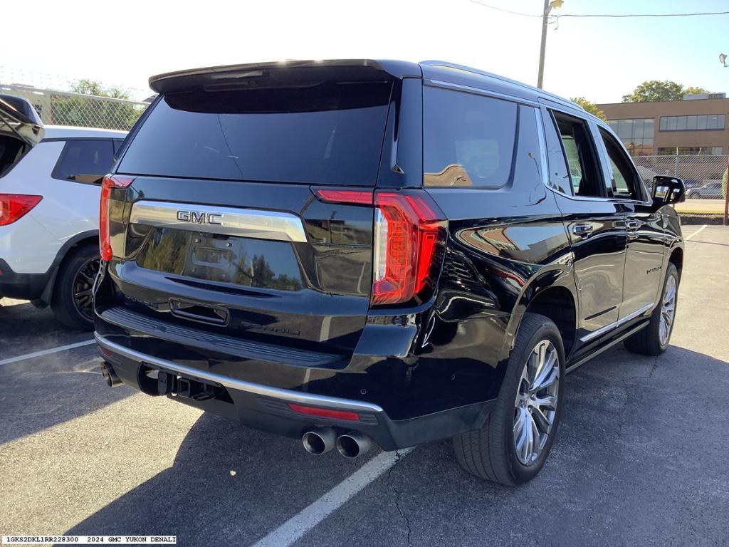 used 2024 GMC Yukon car, priced at $71,092