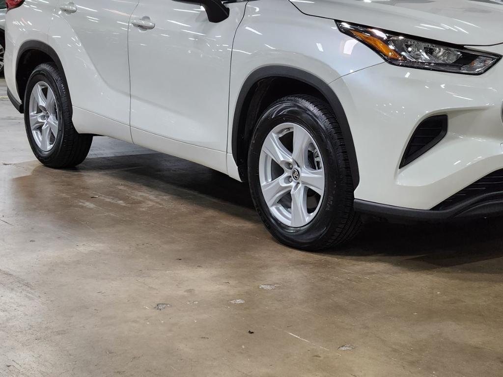 used 2020 Toyota Highlander car, priced at $30,967