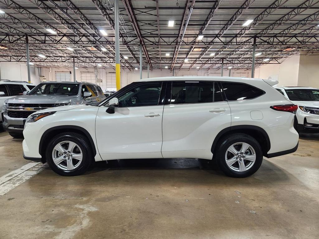 used 2020 Toyota Highlander car, priced at $30,967