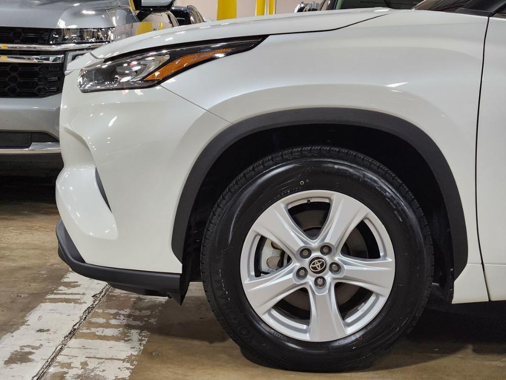used 2020 Toyota Highlander car, priced at $30,967