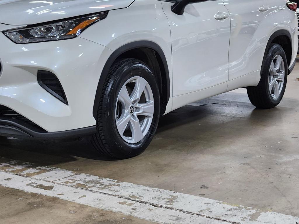 used 2020 Toyota Highlander car, priced at $30,967