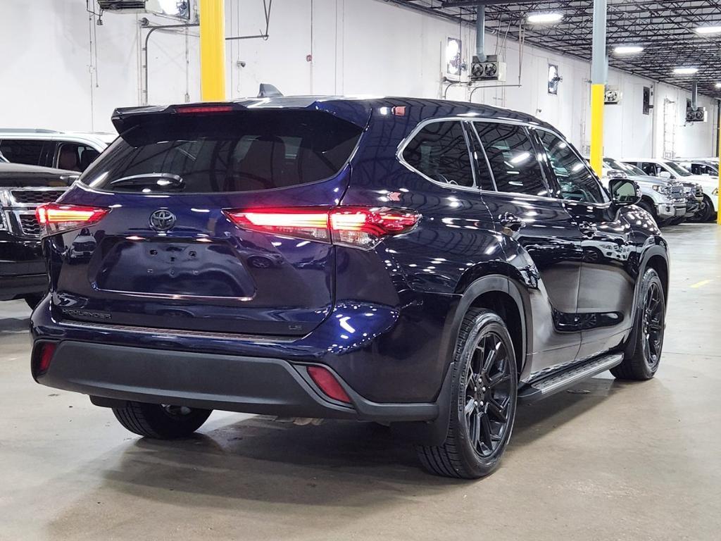 used 2022 Toyota Highlander car, priced at $35,888