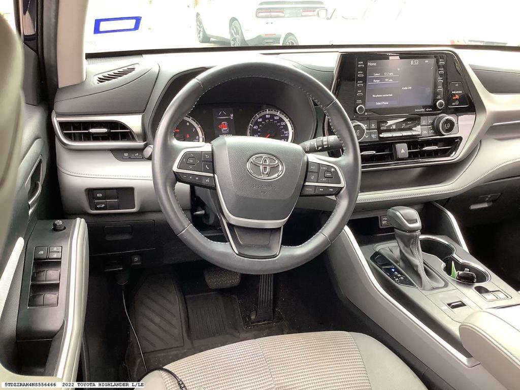 used 2022 Toyota Highlander car, priced at $35,888