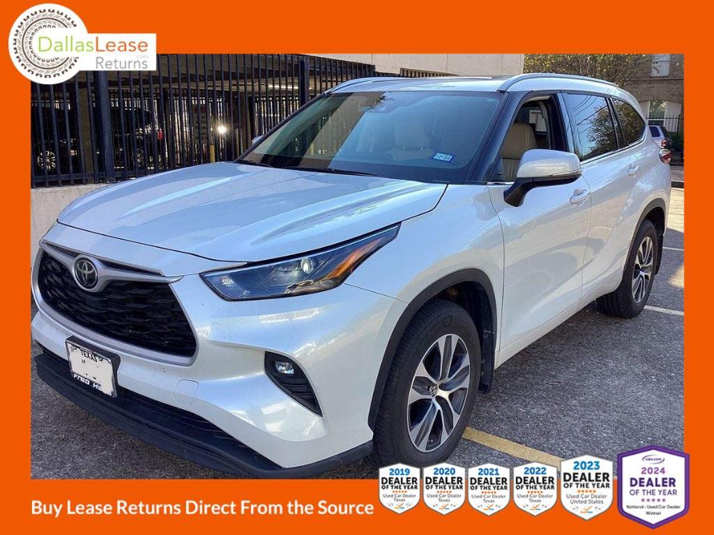 used 2022 Toyota Highlander car, priced at $36,860