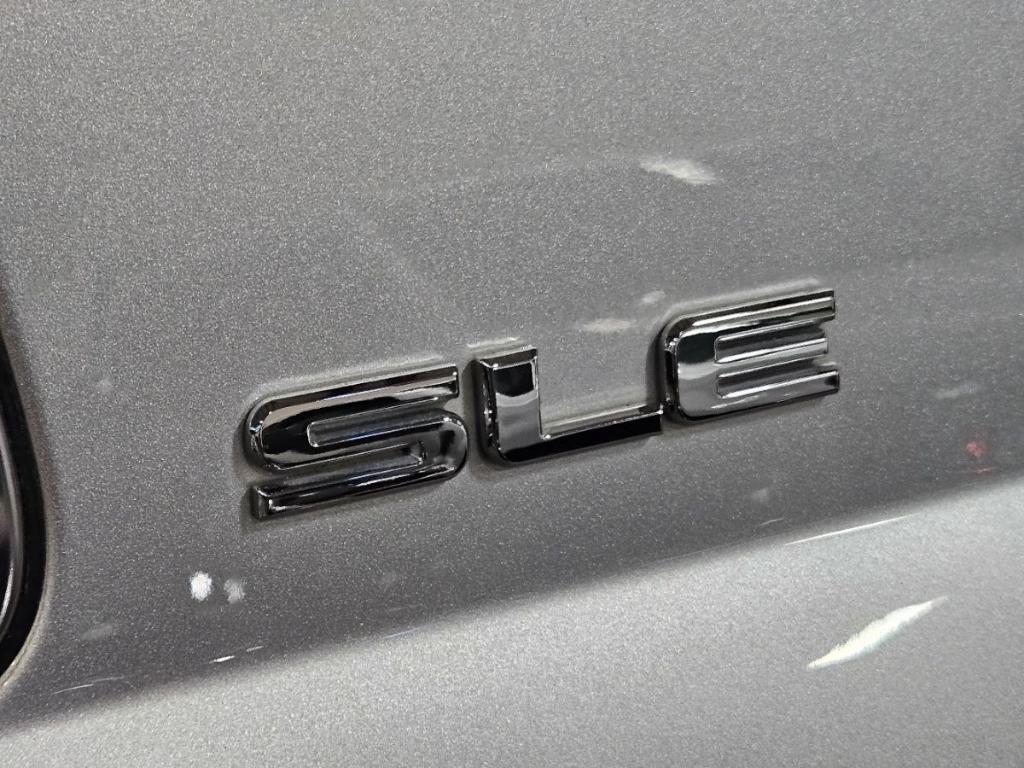 used 2015 GMC Yukon XL car, priced at $14,957