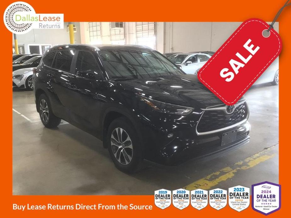 used 2023 Toyota Highlander car, priced at $38,390