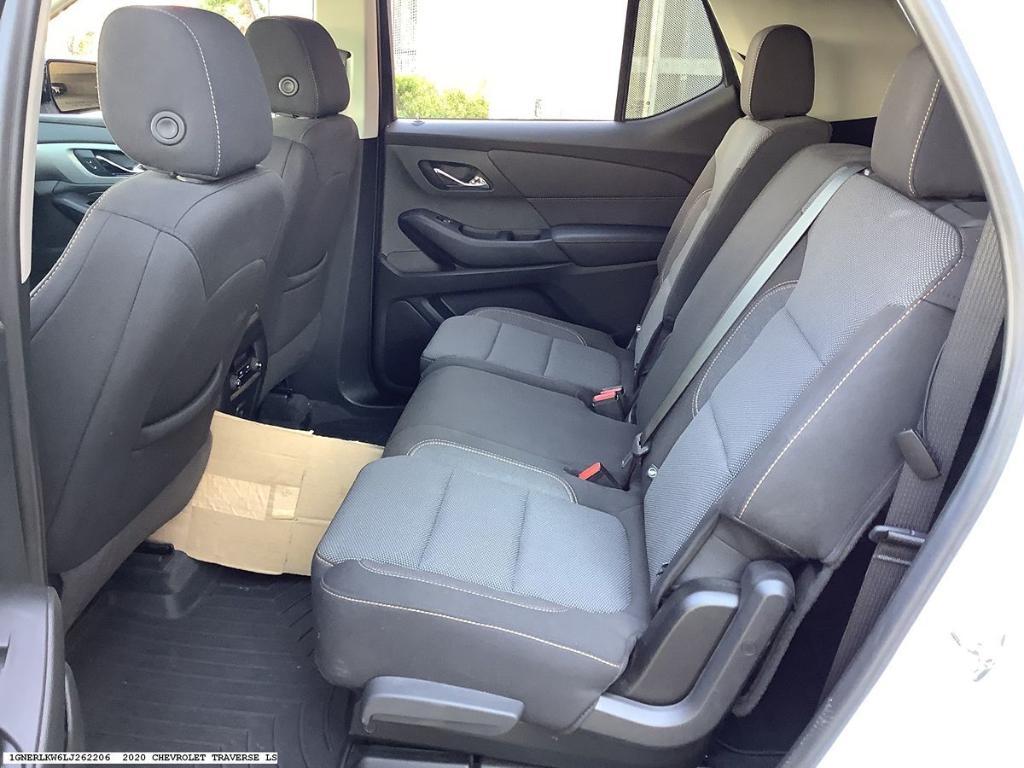 used 2020 Chevrolet Traverse car, priced at $23,474