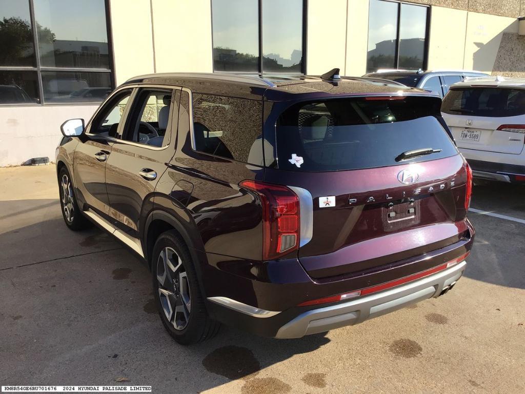 used 2024 Hyundai Palisade car, priced at $39,275