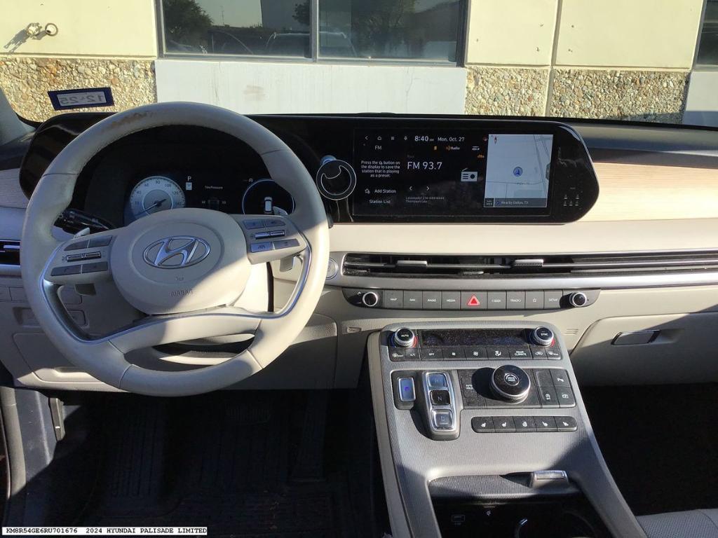 used 2024 Hyundai Palisade car, priced at $39,275