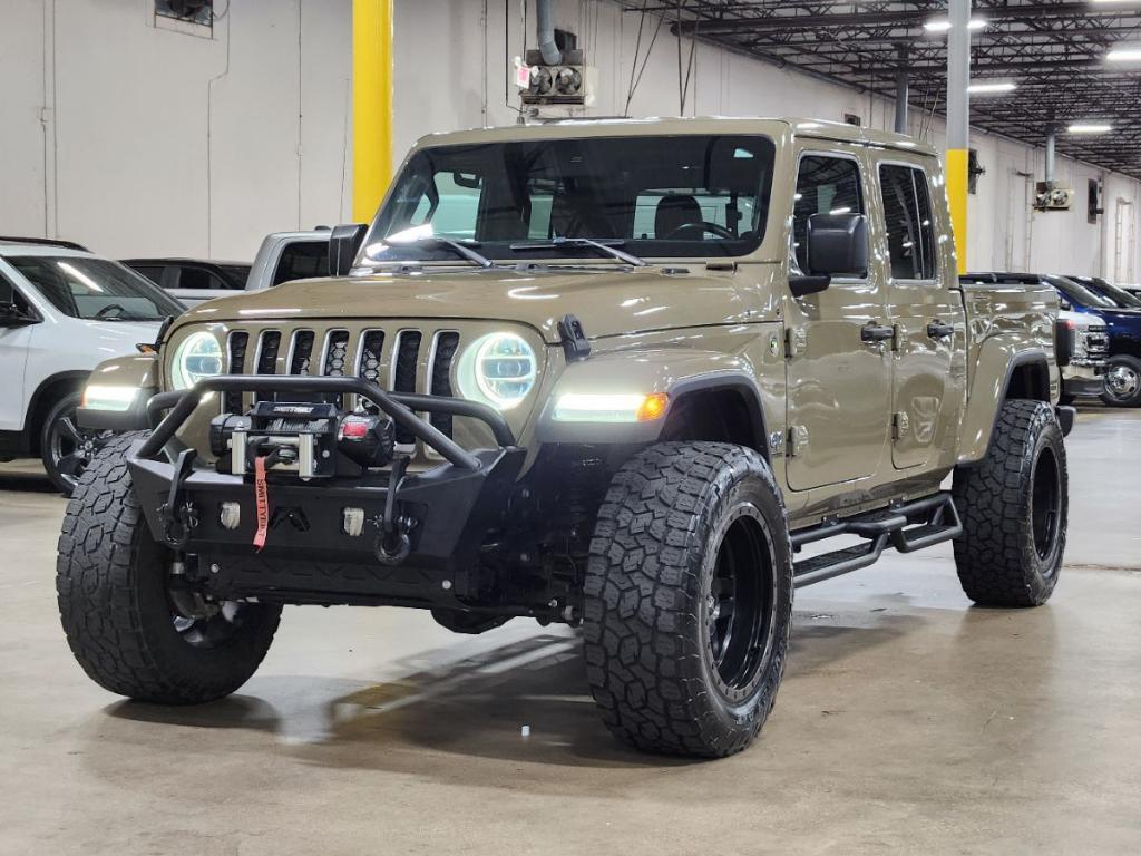 used 2020 Jeep Gladiator car, priced at $32,134