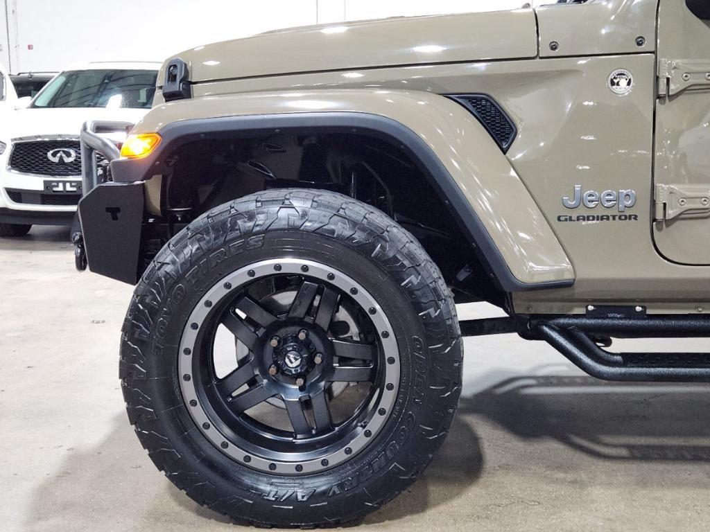 used 2020 Jeep Gladiator car, priced at $32,134