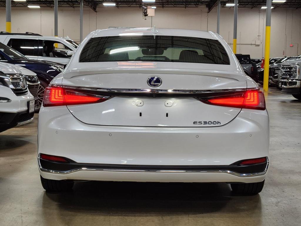 used 2021 Lexus ES 300h car, priced at $36,612