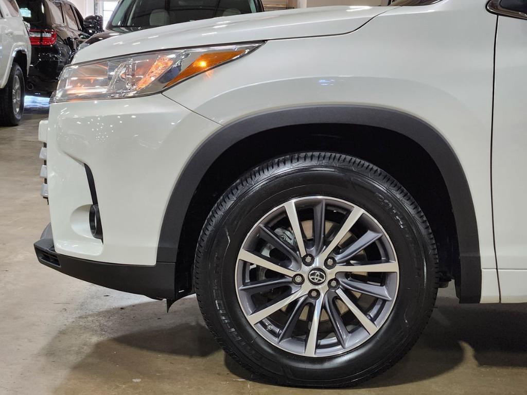 used 2018 Toyota Highlander car, priced at $24,795