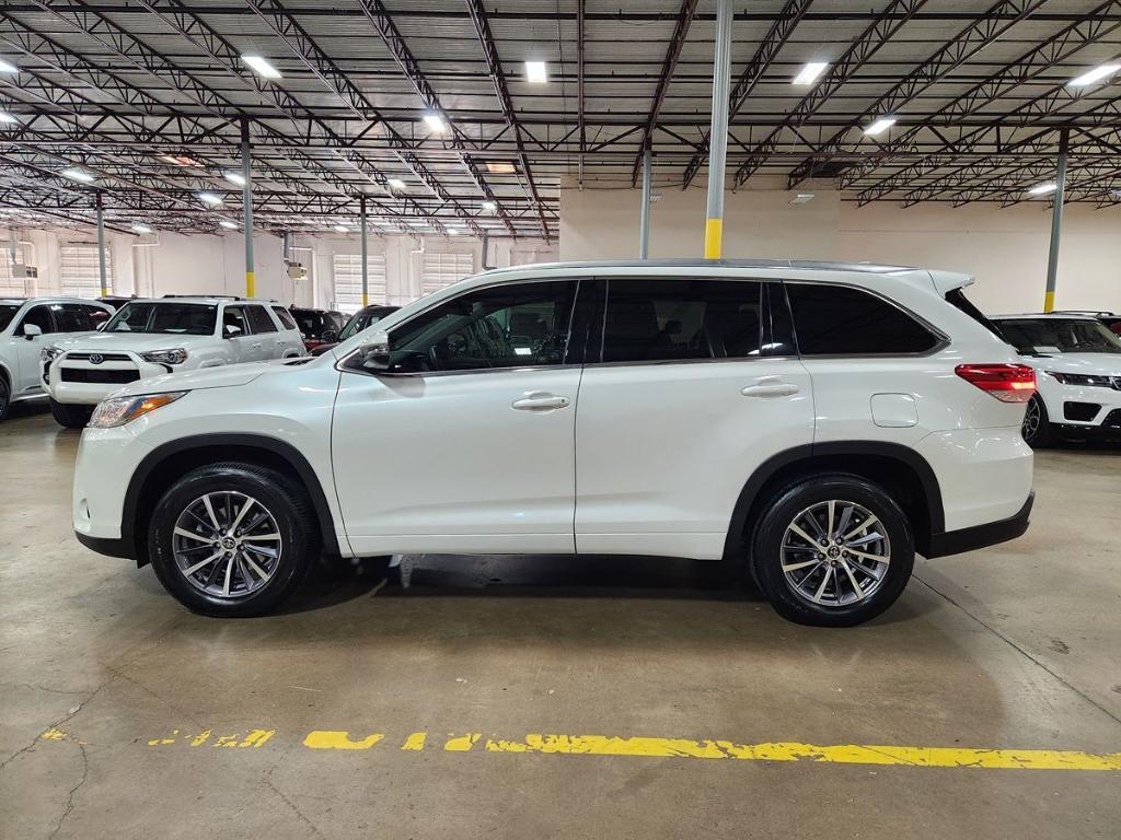 used 2018 Toyota Highlander car, priced at $24,795