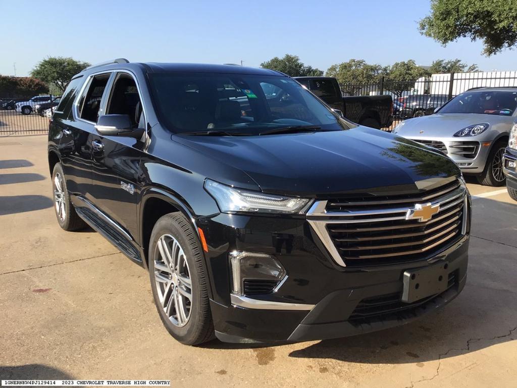 used 2023 Chevrolet Traverse car, priced at $42,632