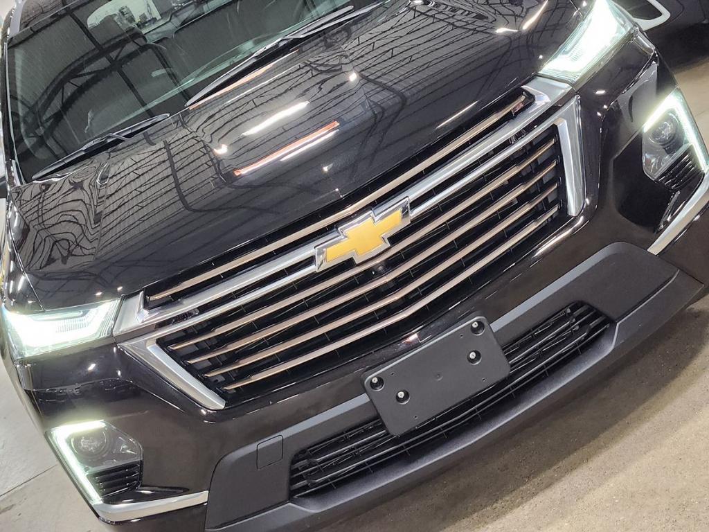 used 2023 Chevrolet Traverse car, priced at $42,632