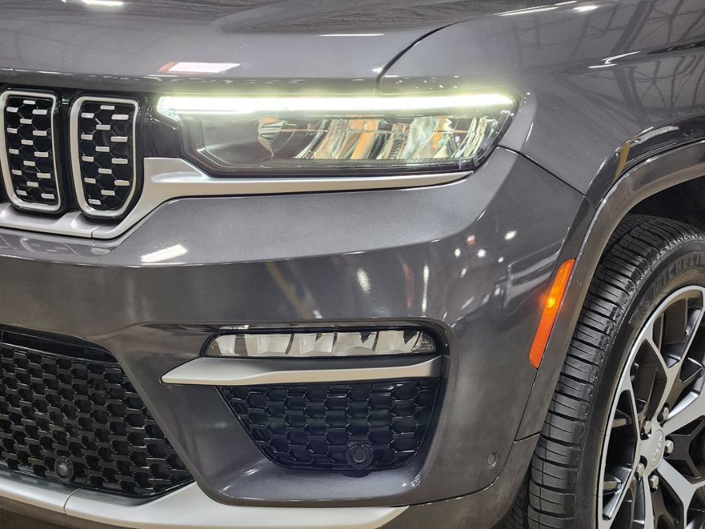 used 2022 Jeep Grand Cherokee car, priced at $33,890