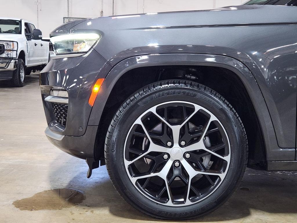 used 2022 Jeep Grand Cherokee car, priced at $33,890