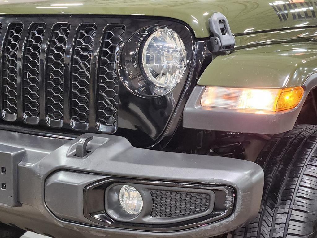 used 2022 Jeep Gladiator car, priced at $36,537