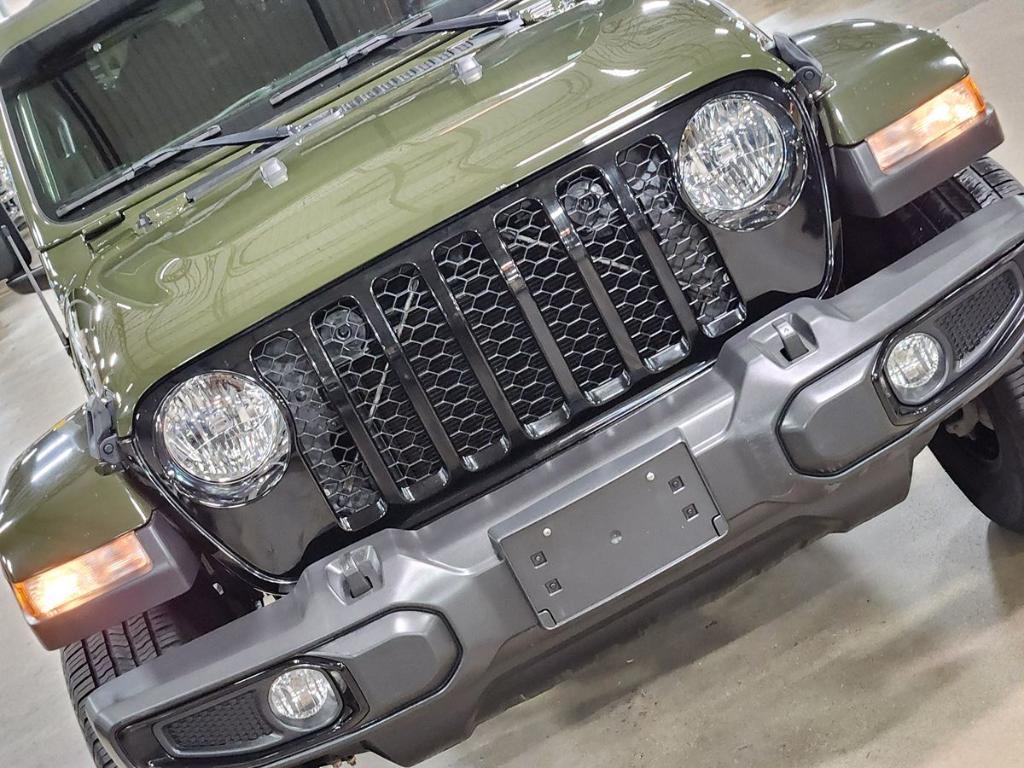 used 2022 Jeep Gladiator car, priced at $36,537