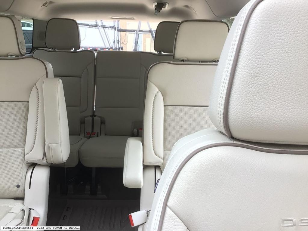 used 2023 GMC Yukon XL car, priced at $67,000