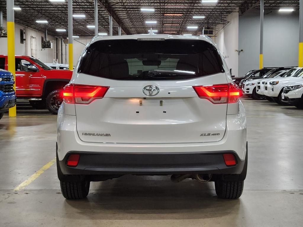 used 2019 Toyota Highlander car, priced at $29,489