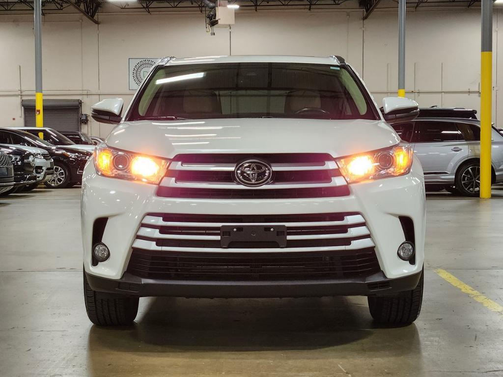 used 2019 Toyota Highlander car, priced at $29,489