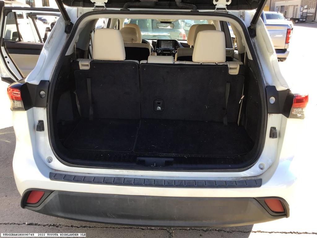 used 2022 Toyota Highlander car, priced at $32,402