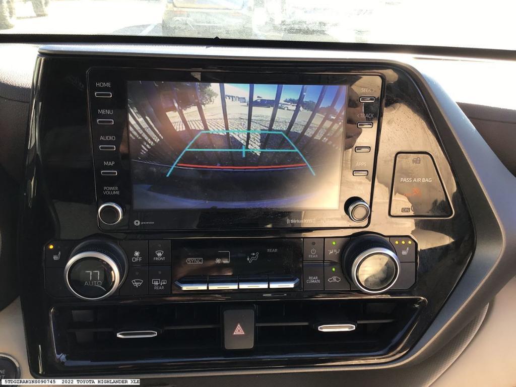 used 2022 Toyota Highlander car, priced at $32,402