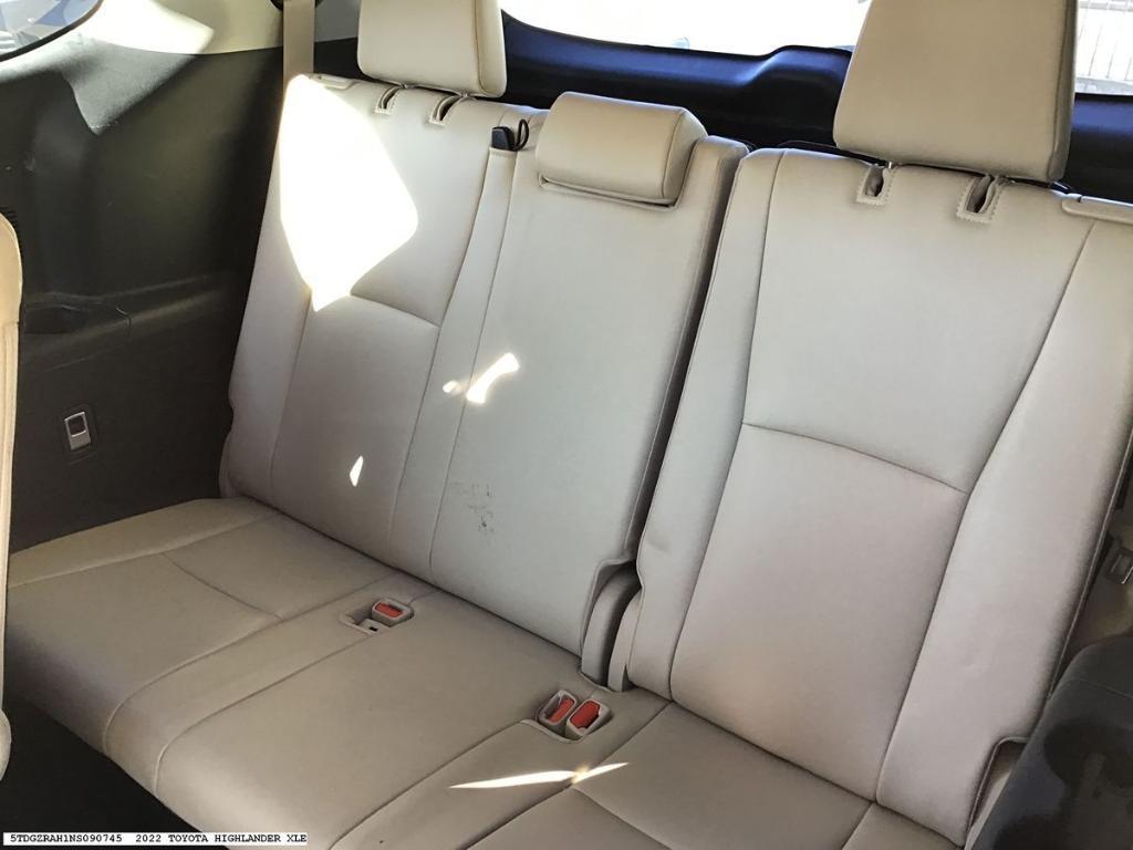 used 2022 Toyota Highlander car, priced at $32,402