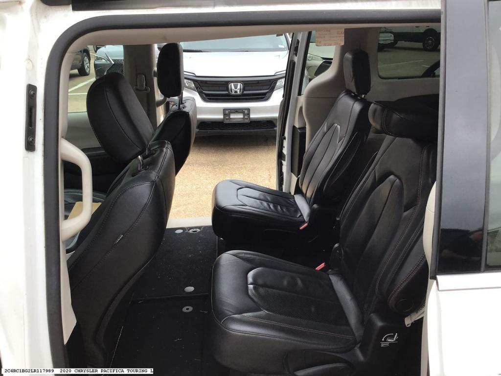 used 2020 Chrysler Pacifica car, priced at $23,005