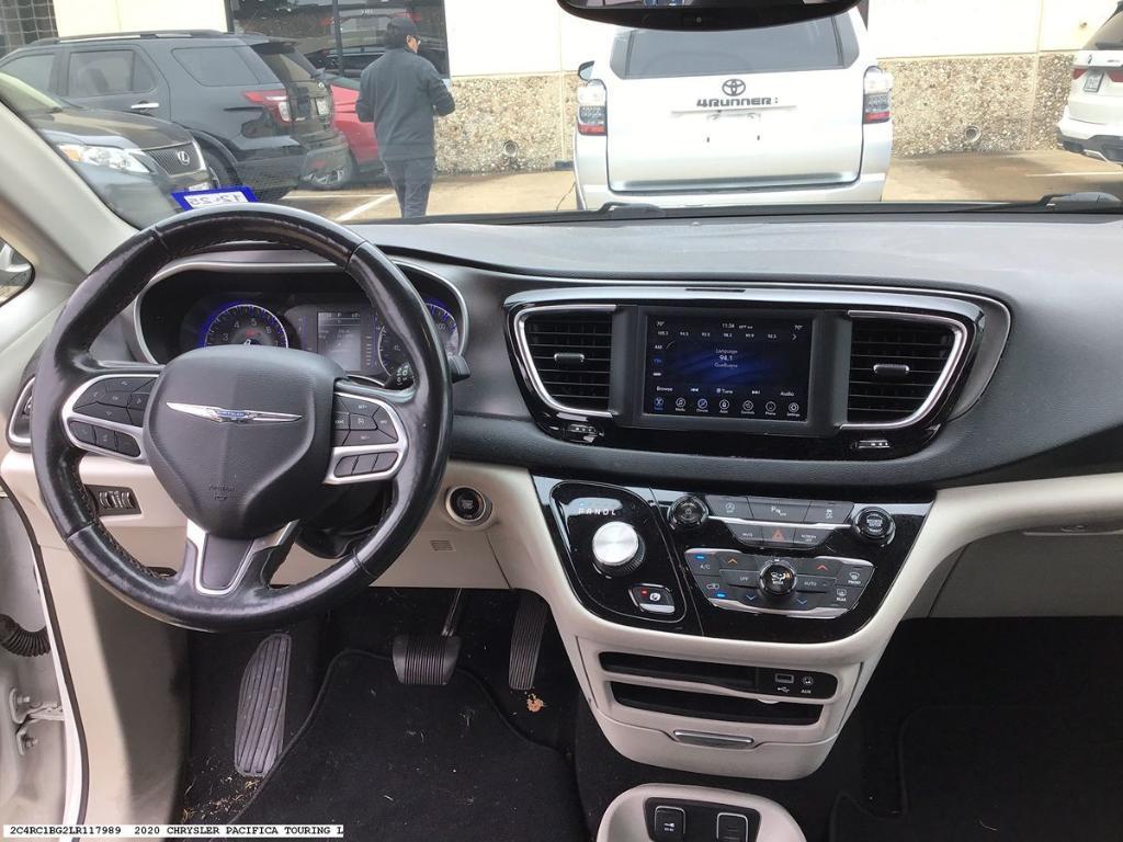 used 2020 Chrysler Pacifica car, priced at $23,005
