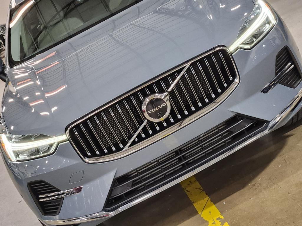 used 2023 Volvo XC60 Recharge Plug-In Hybrid car, priced at $39,875
