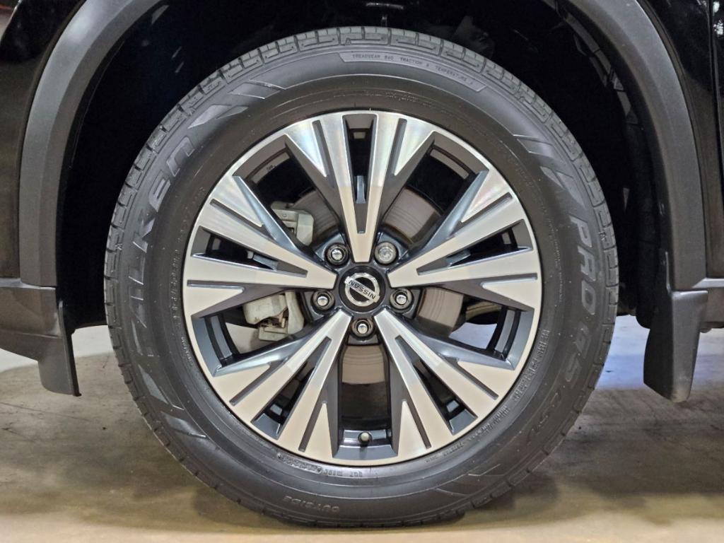 used 2021 Nissan Rogue car, priced at $22,887