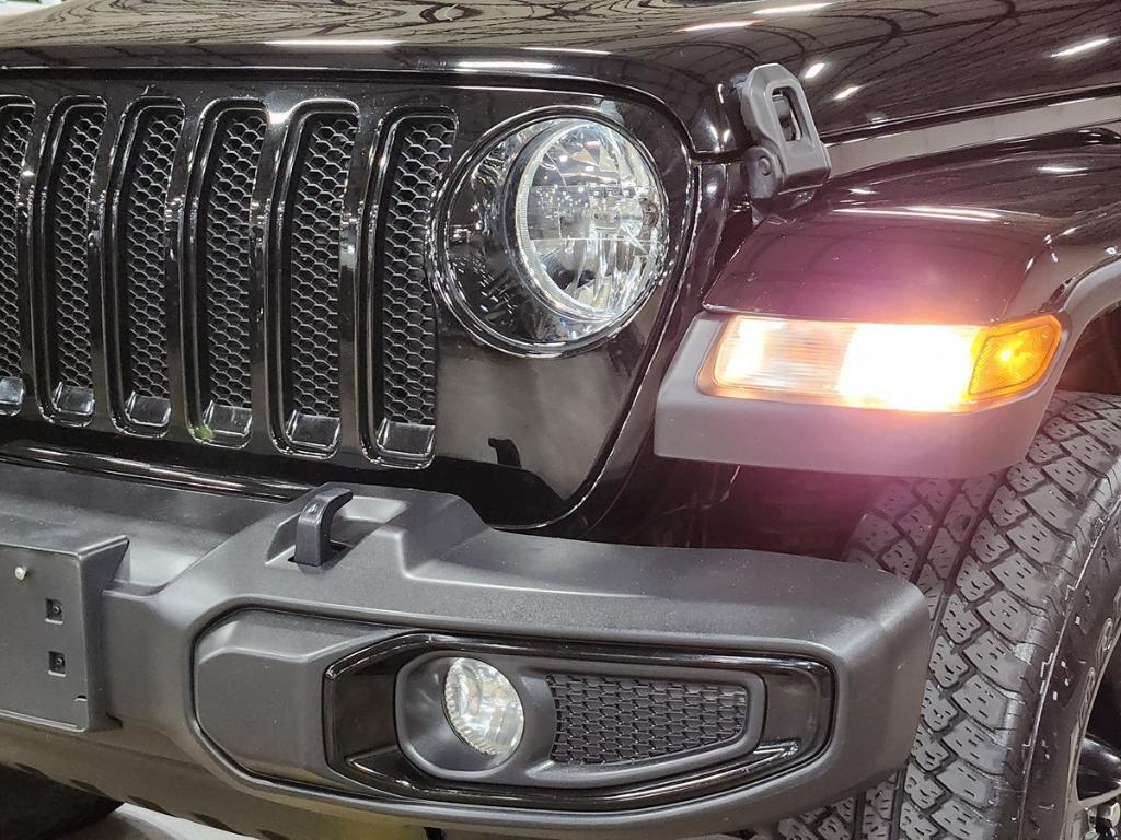 used 2021 Jeep Wrangler Unlimited car, priced at $32,111
