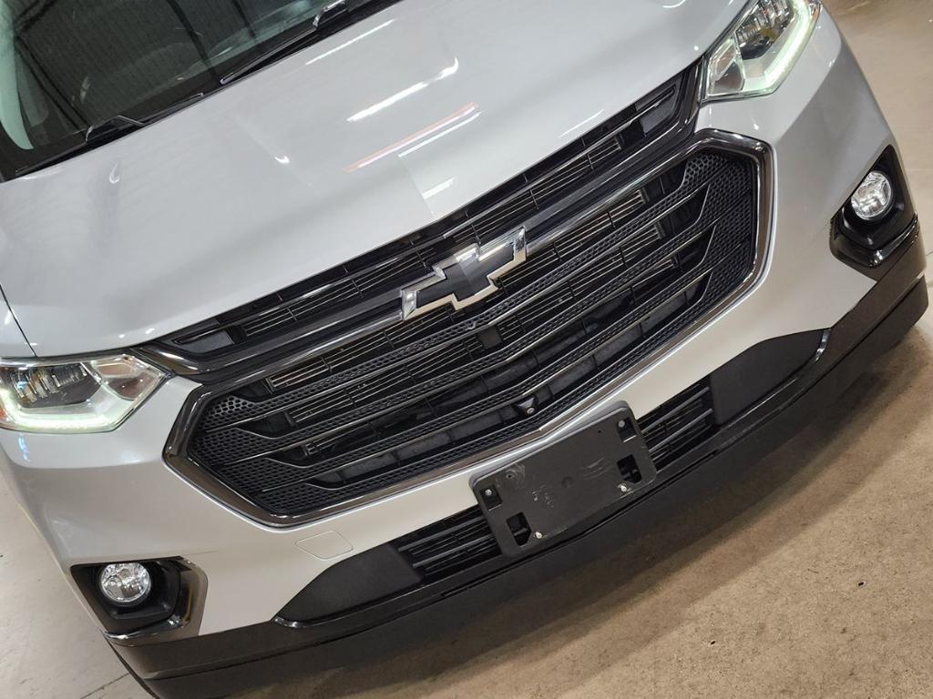 used 2021 Chevrolet Traverse car, priced at $31,662