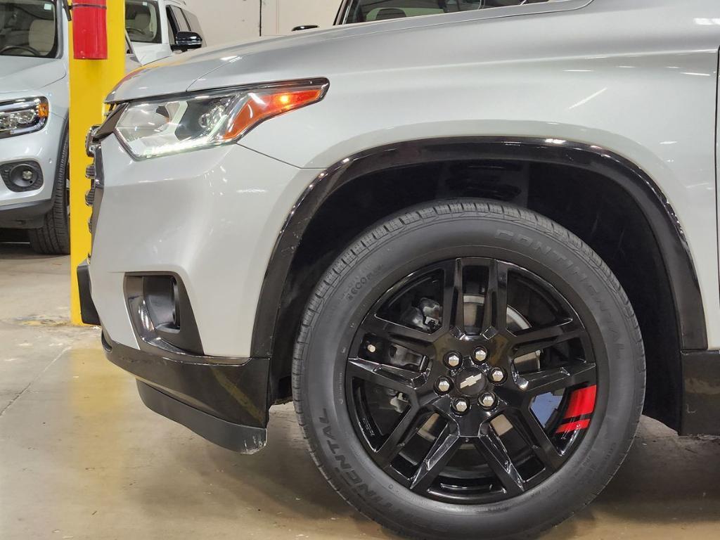 used 2021 Chevrolet Traverse car, priced at $31,662
