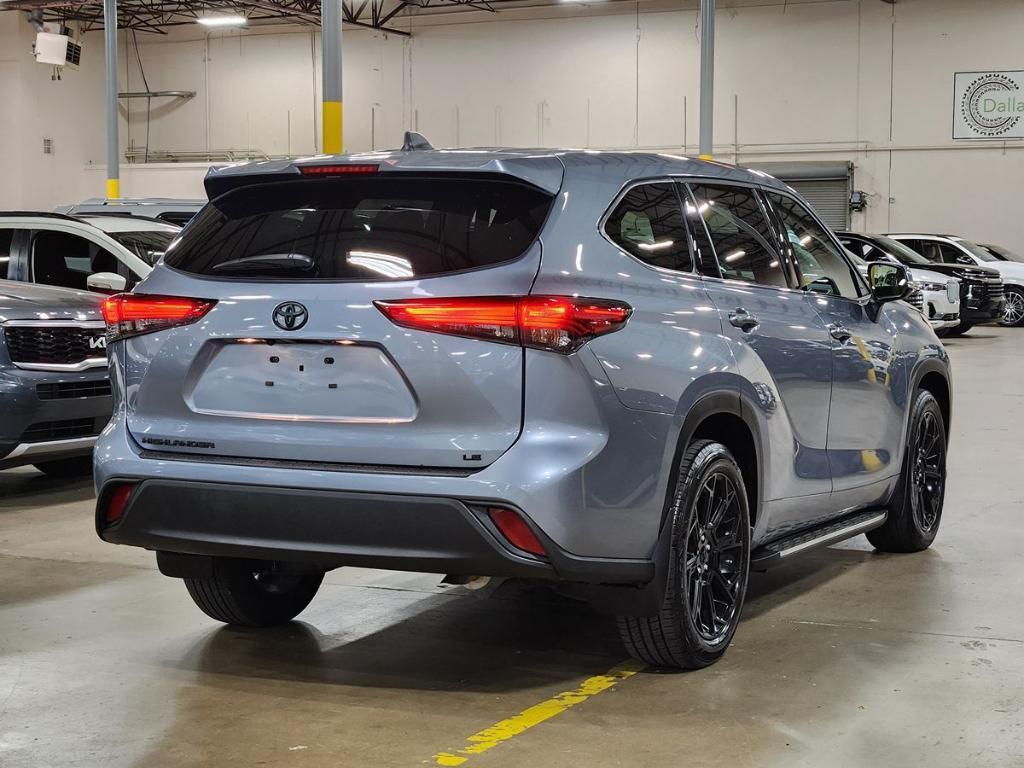 used 2022 Toyota Highlander car, priced at $34,934