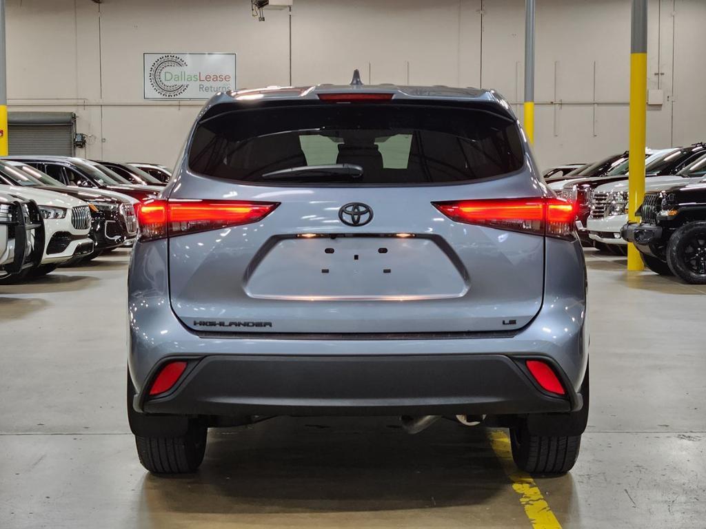 used 2022 Toyota Highlander car, priced at $34,934