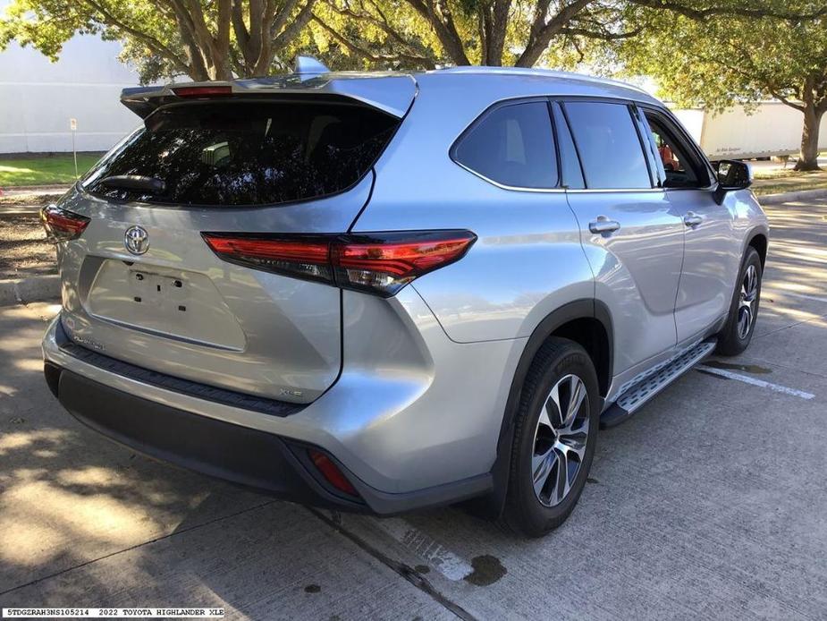 used 2022 Toyota Highlander car, priced at $38,592