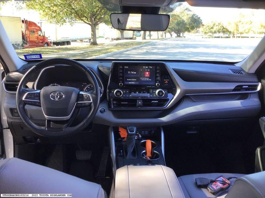 used 2022 Toyota Highlander car, priced at $38,592